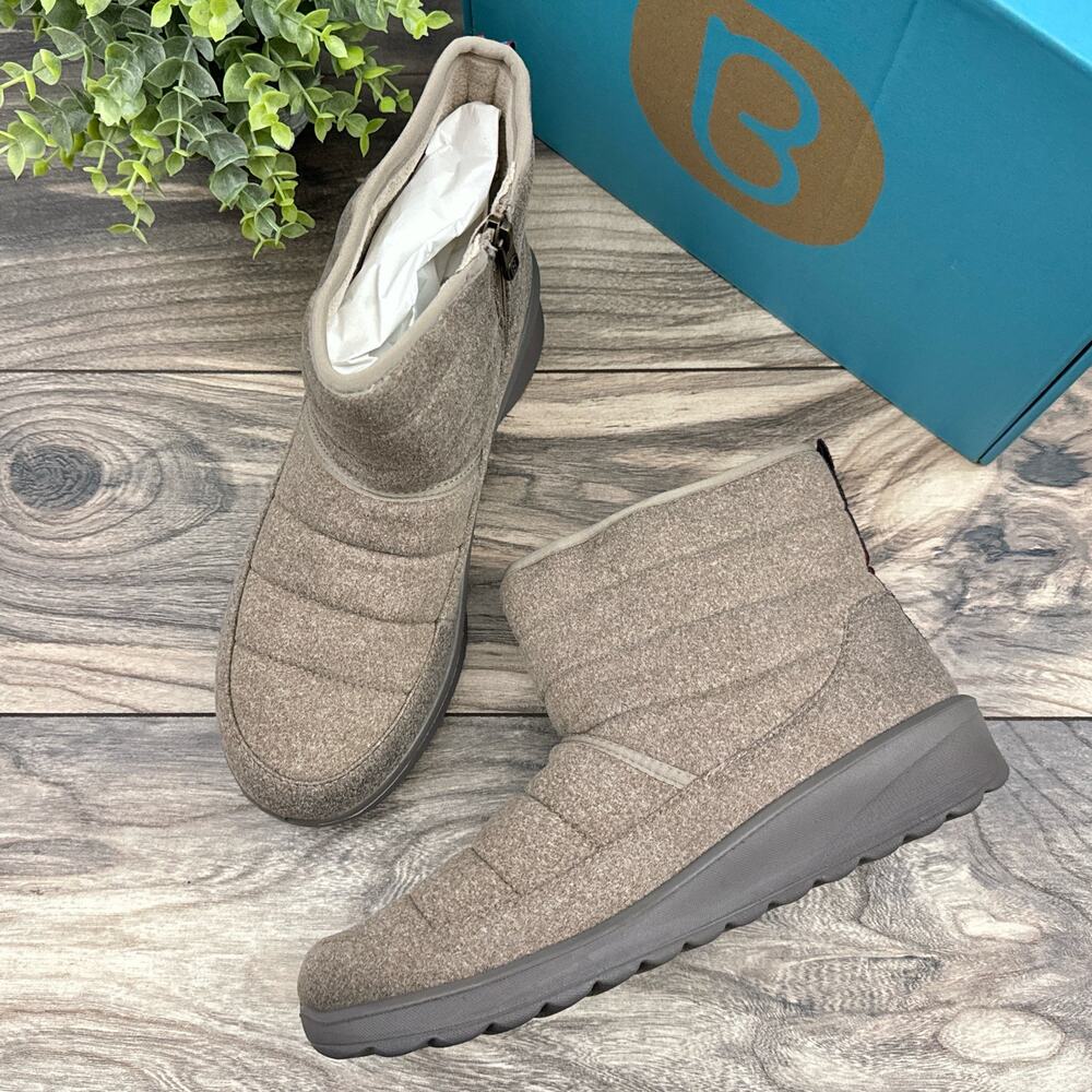 NIB Bzees Glacier 9M Zipper Comfort Ankle Boots Booties Taupe